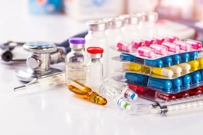 Lancement d'un processus de révision approfondie du système de tarification des médicaments