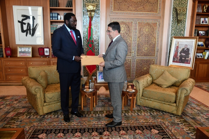 Bourita recibe al ministro gambiano de Exteriores, portador de un mensaje escrito del Presidente de Gambia a Su Majestad el Rey