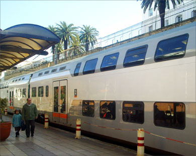 Desarrollo de un servicio ferroviario de cercanías en Casablanca: el ciudadano en el centro de la Visión Real para una movilidad sostenible