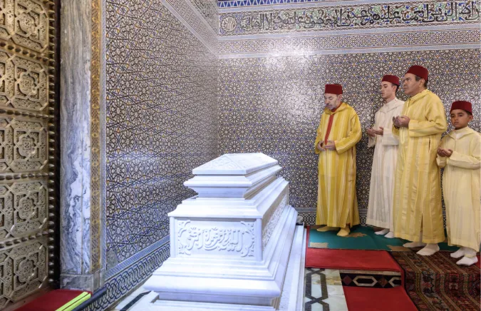أمير المؤمنين يترأس حفلا دينيا إحياء للذكرى الثامنة والعشرين لوفاة جلالة المغفور له الملك الحسن الثاني